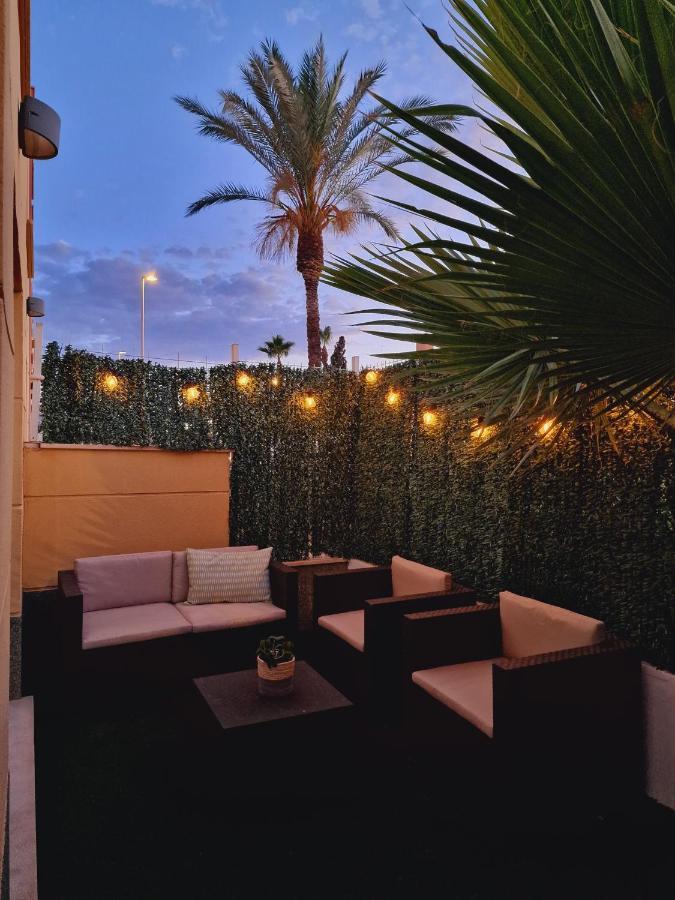 Precioso Bajo Con Jardin En Vera Exterior photo